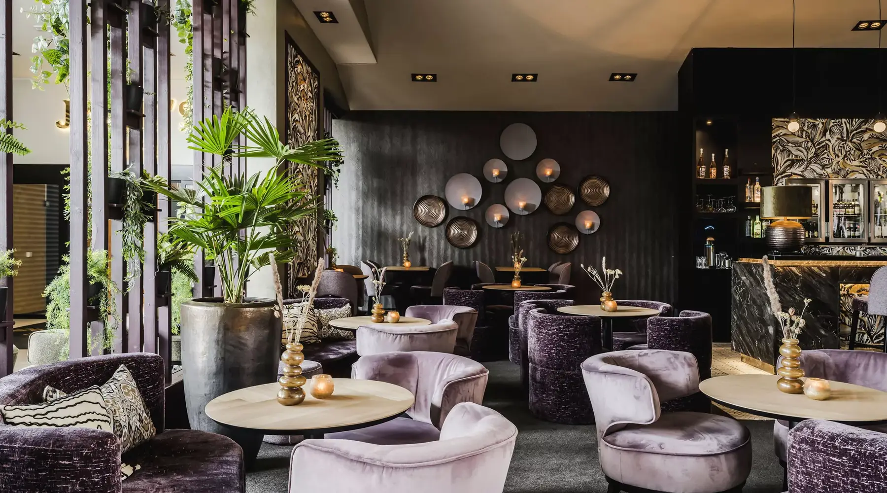 Lobbybar