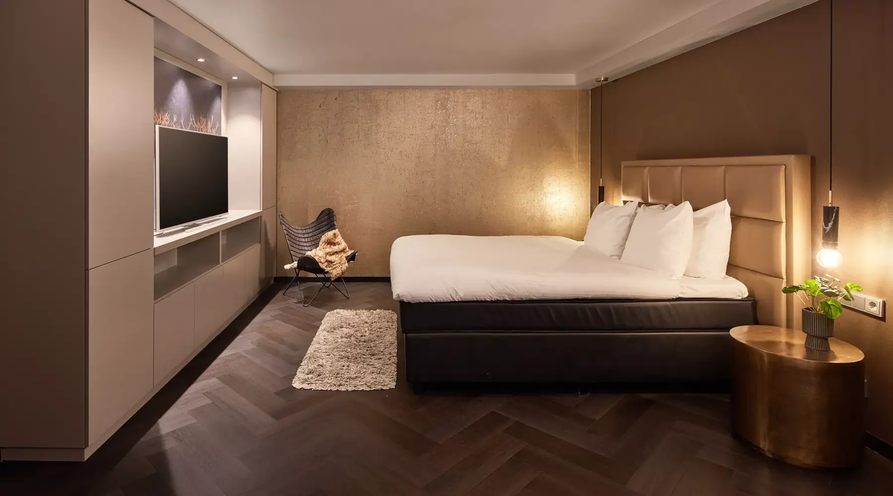 Hunting Suite