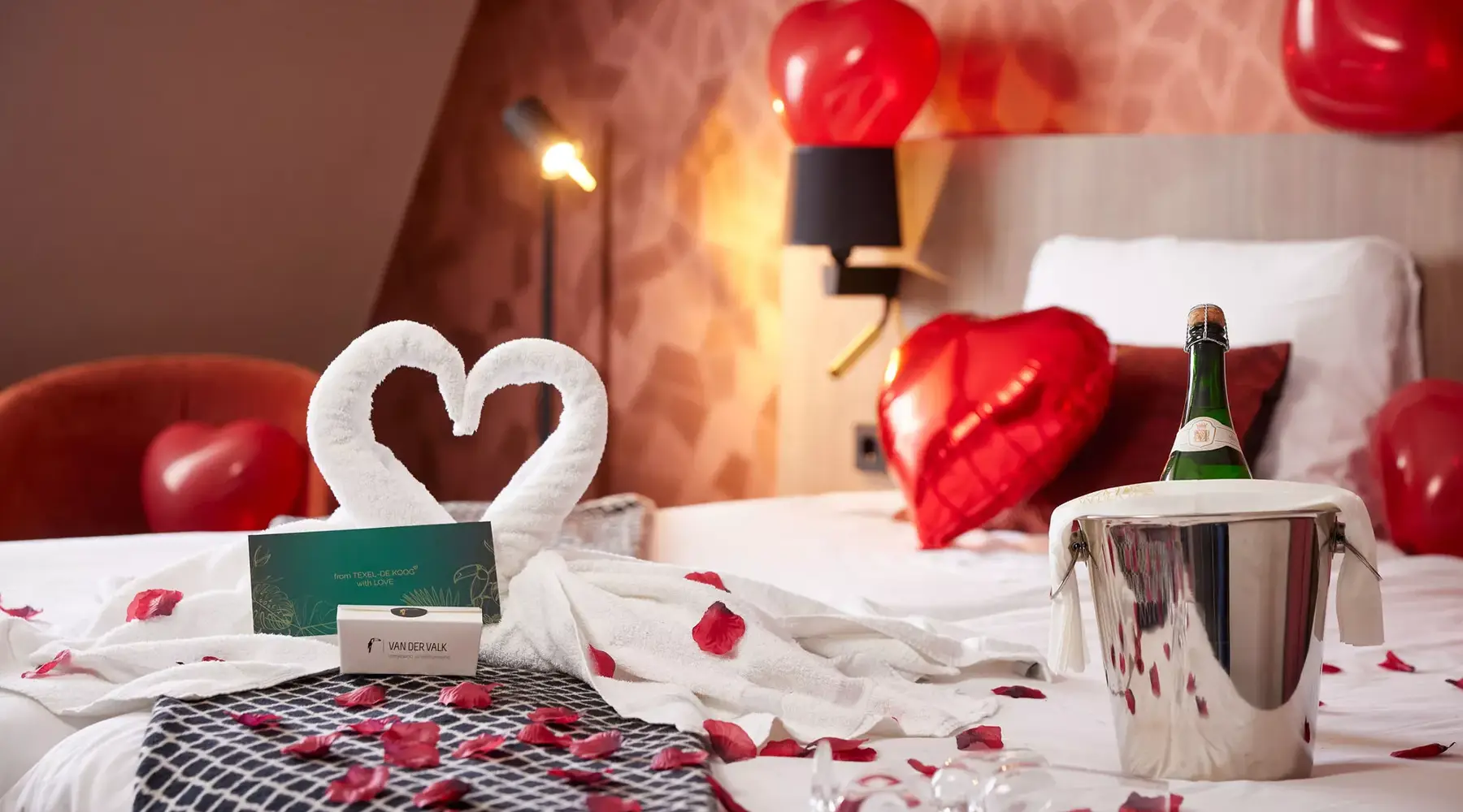 Romantisch dekoriertes Zimmer