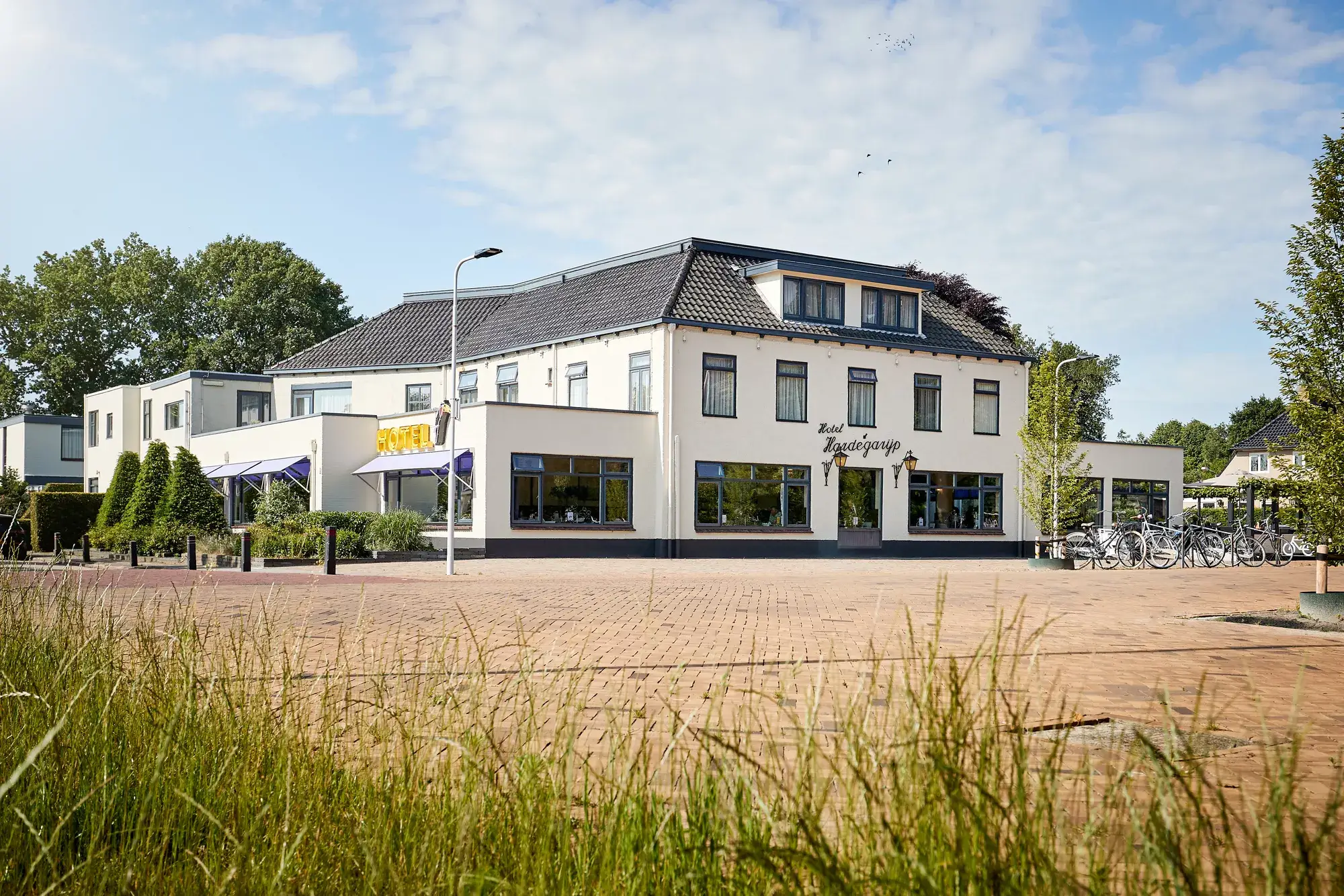 Van-der-Valk-Hotel-Hardegarijp-Leeuwarden