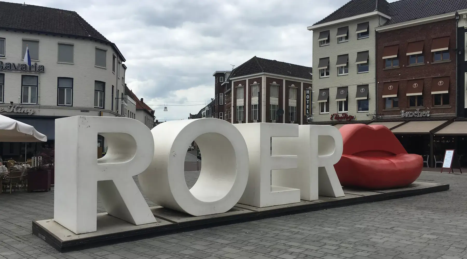 Wir sind in Roermond, um Fotos zu machen.