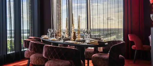 Skybar Mr. Sato im Van der Valk Hotel Lelystad