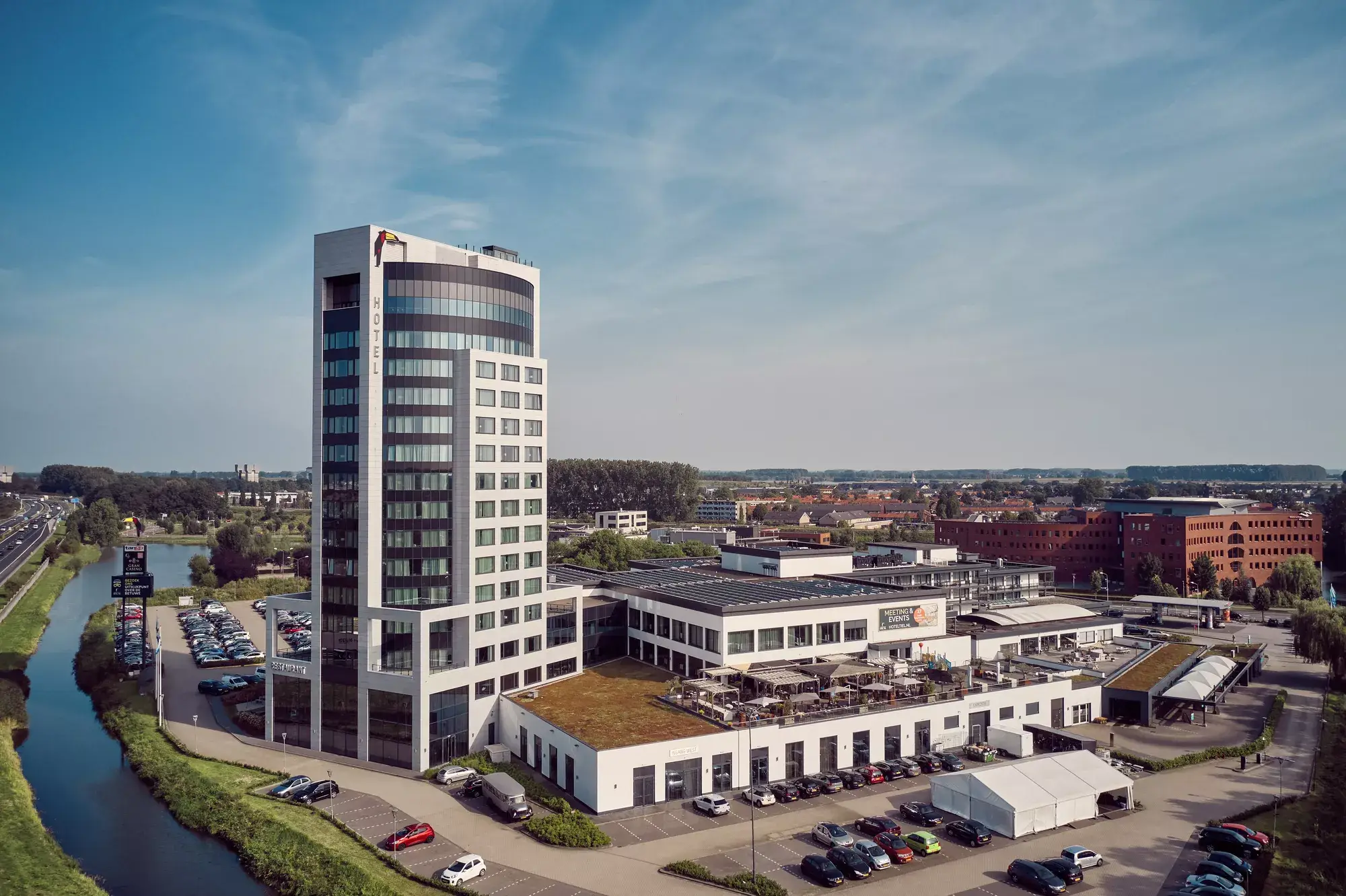 valk-hotel-tiel-aanzicht