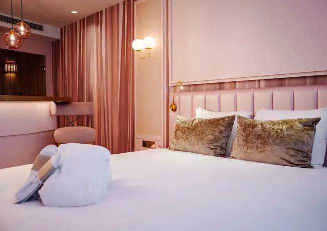 Pink Suite Hotel Breda