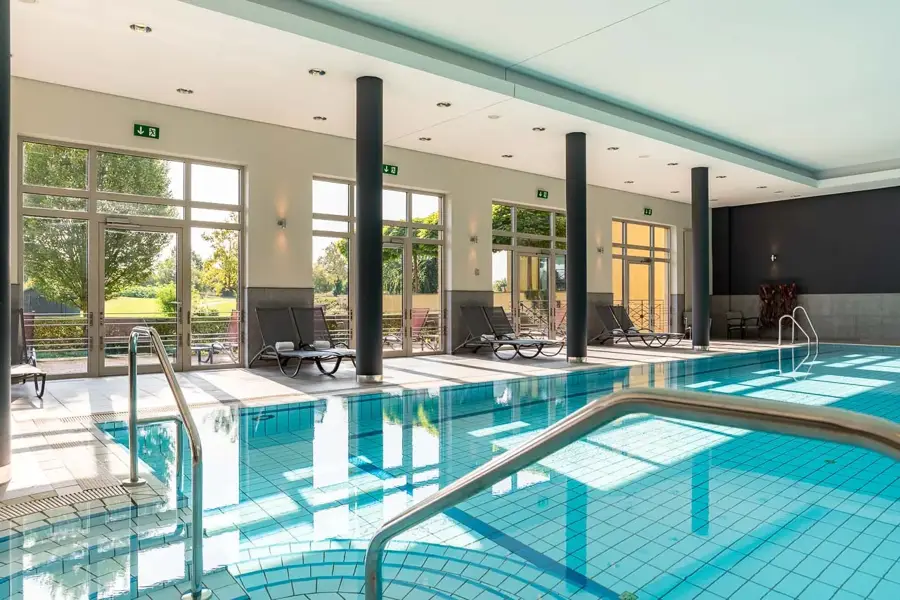 Schwimmbad Van der Valk Hotel Berlin Brandenburg