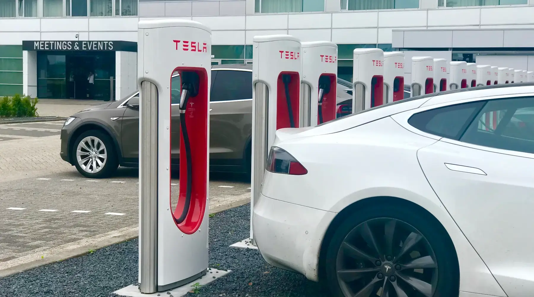 Tesla laadpaal