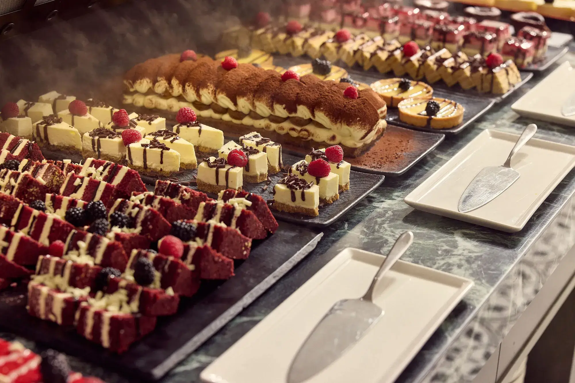Reichhaltiges Dessertbuffet im Hotel Gent