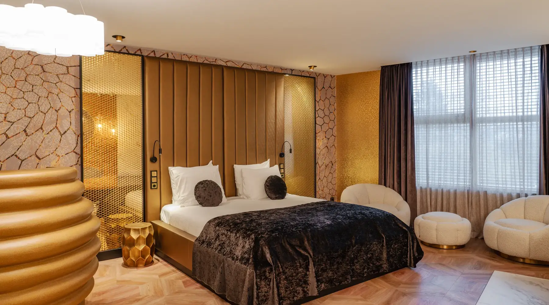 Honey Suite