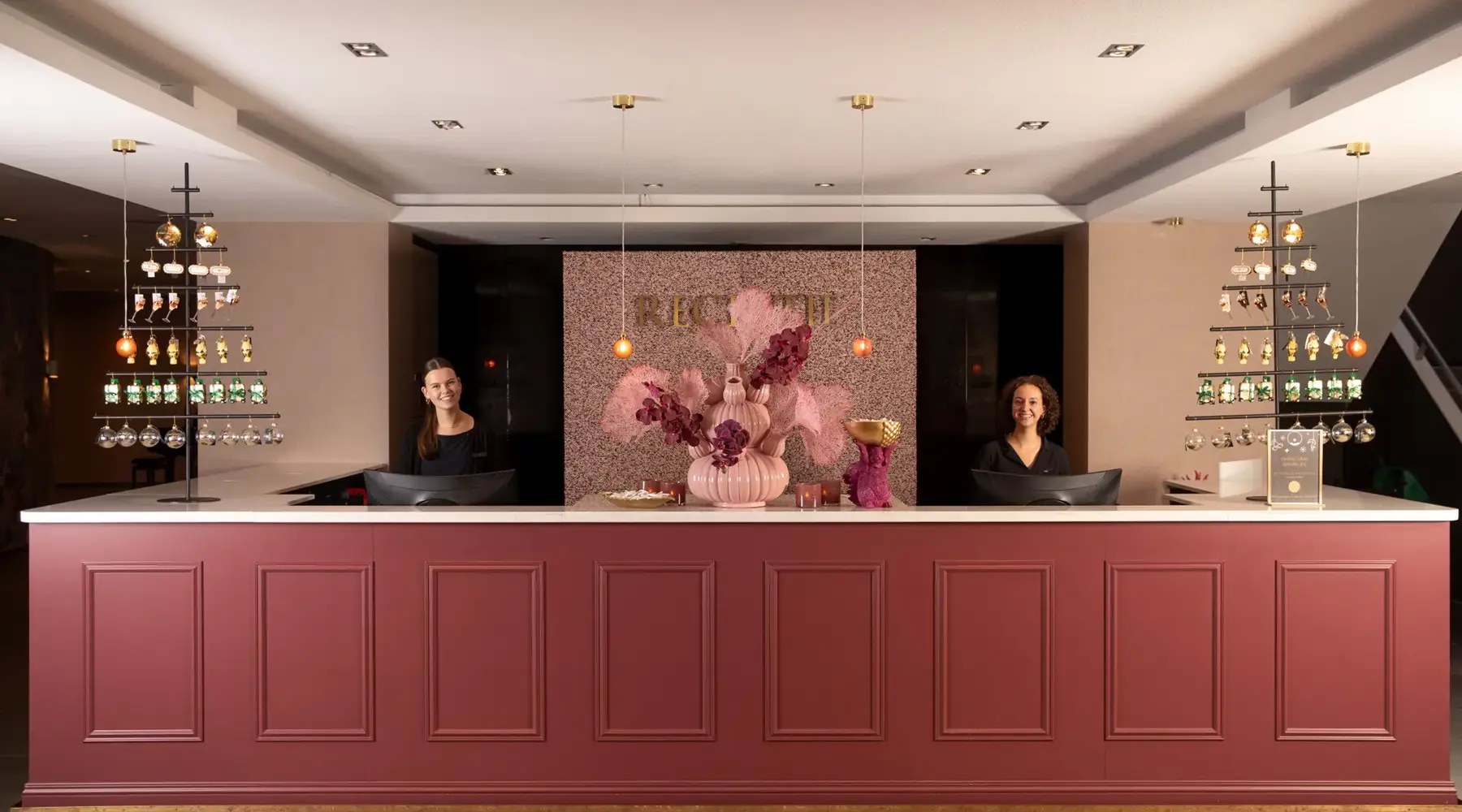 Reception Van der Valk Sassenheim – Leiden | Lobby