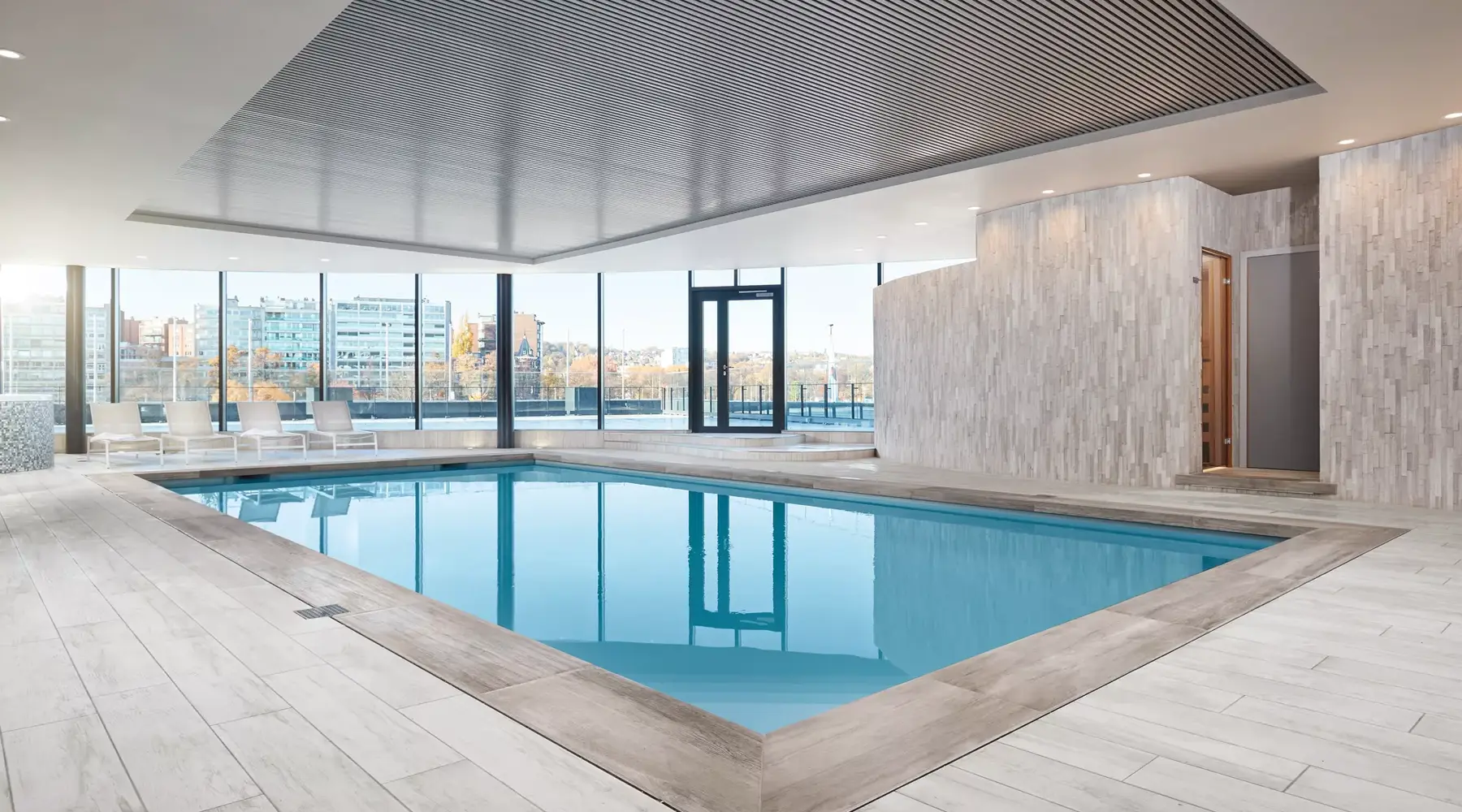 Innenpool des van der Valk Hotels Liège Congrès