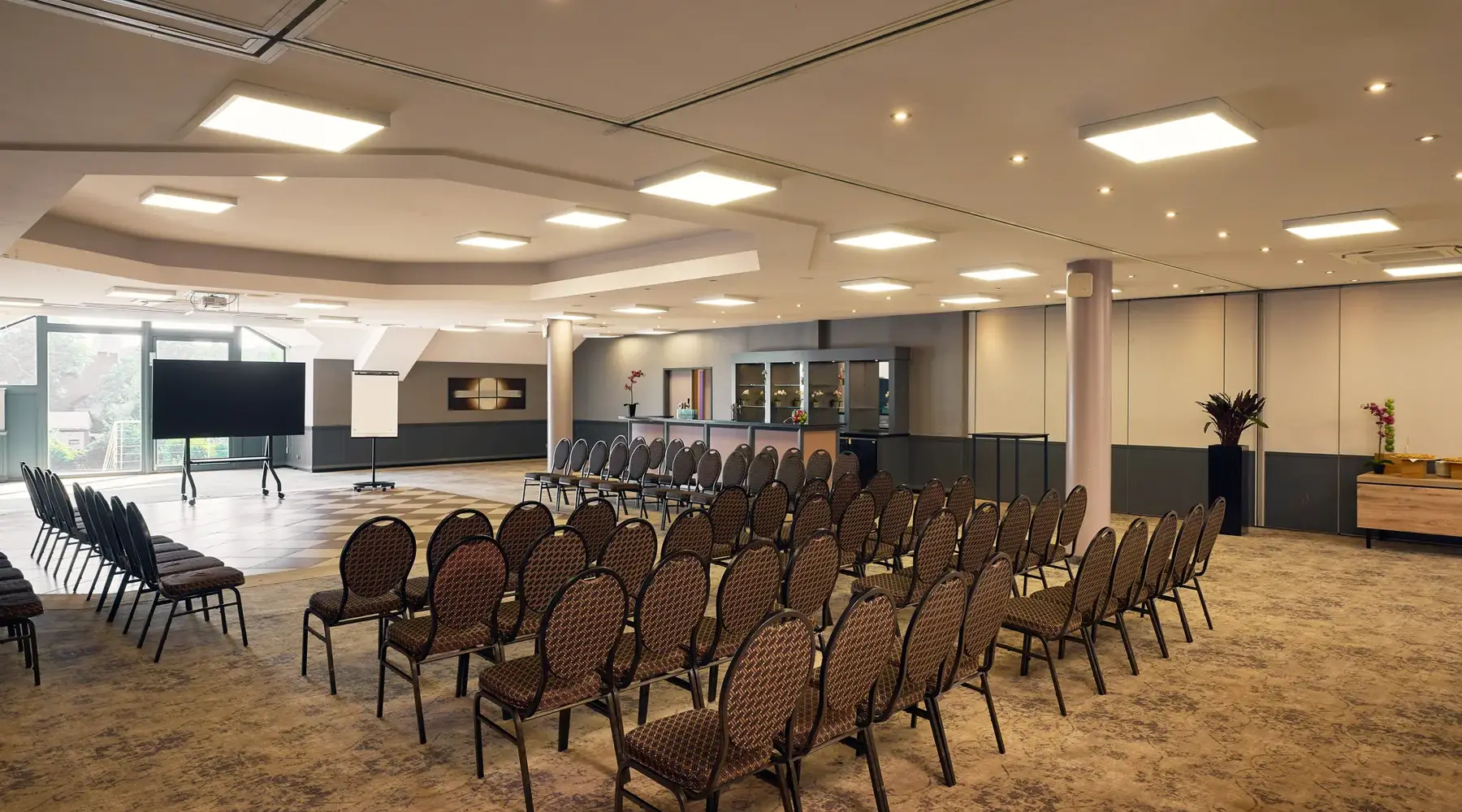 Armstrong Meeting Room Van der Valk Charleroi Airport
