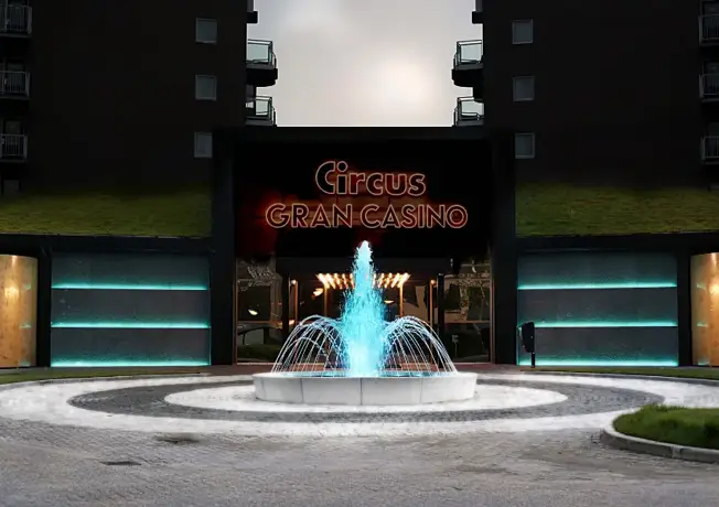 Frauen auf der Terrasse