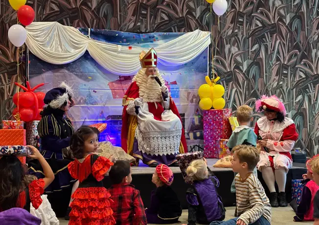 Mittagsbuffet mit dem Nikolaus