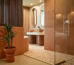Desert suite badkamer
