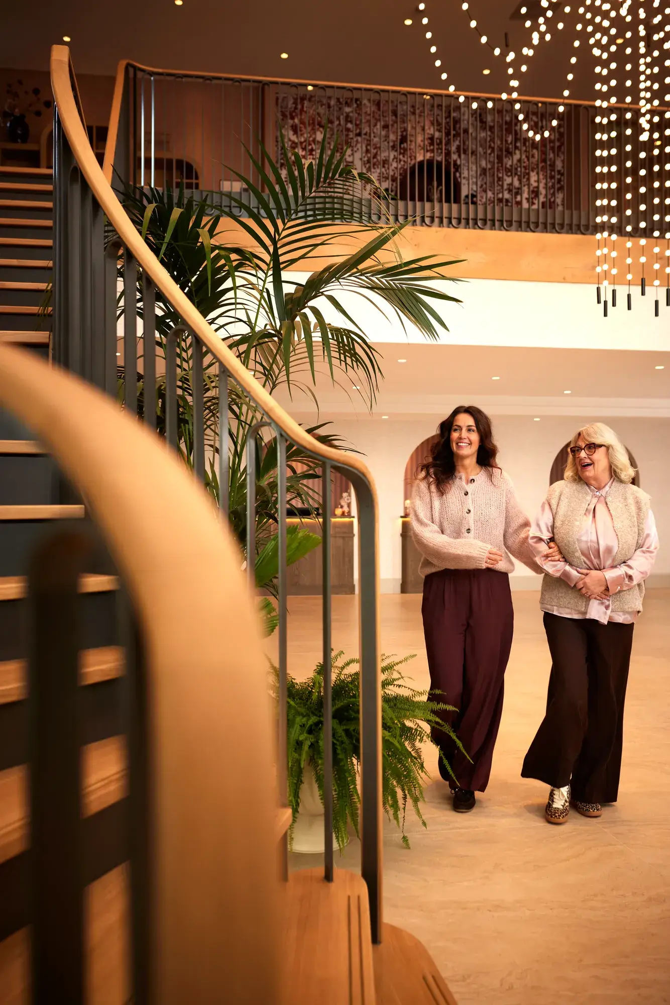 Mother and daughter in a Van der Valk Hotel