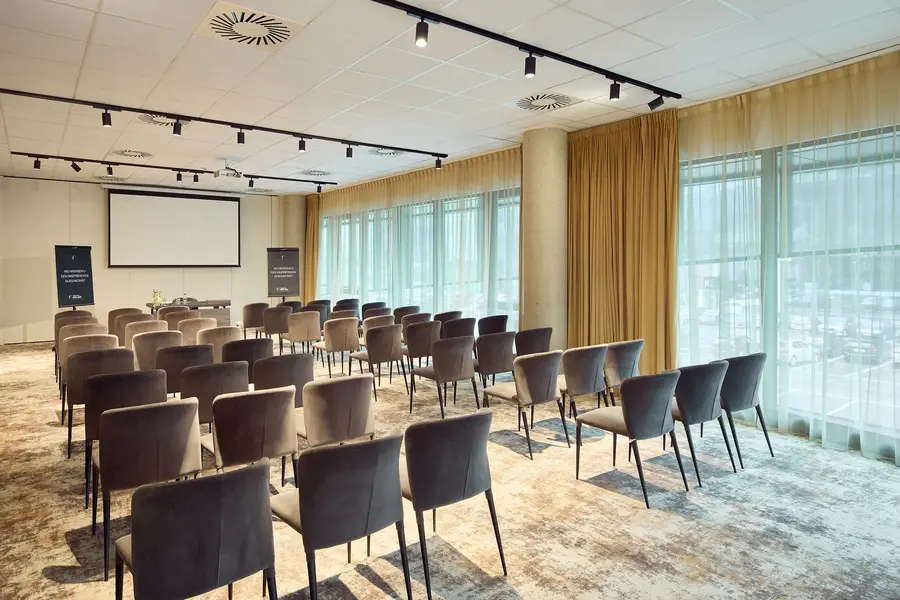 Theaterbestuhlung Freitag Markthalle im Hotel Gent