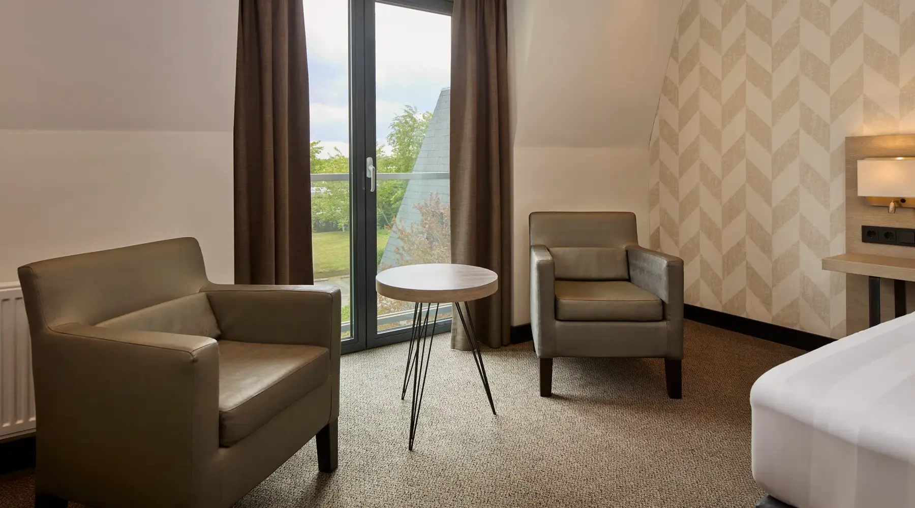 Comfort Room French Balcony