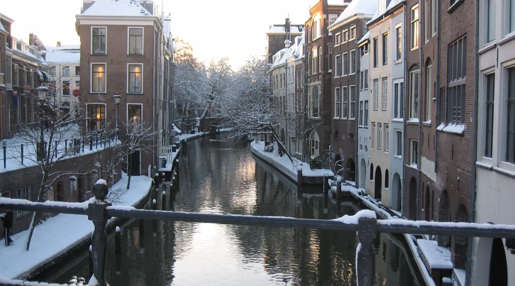 Canaux d'Utrecht en hiver.