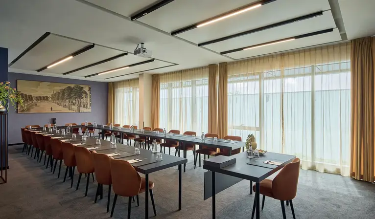 U-förmiger Kouter-Besprechungsraum in Gent