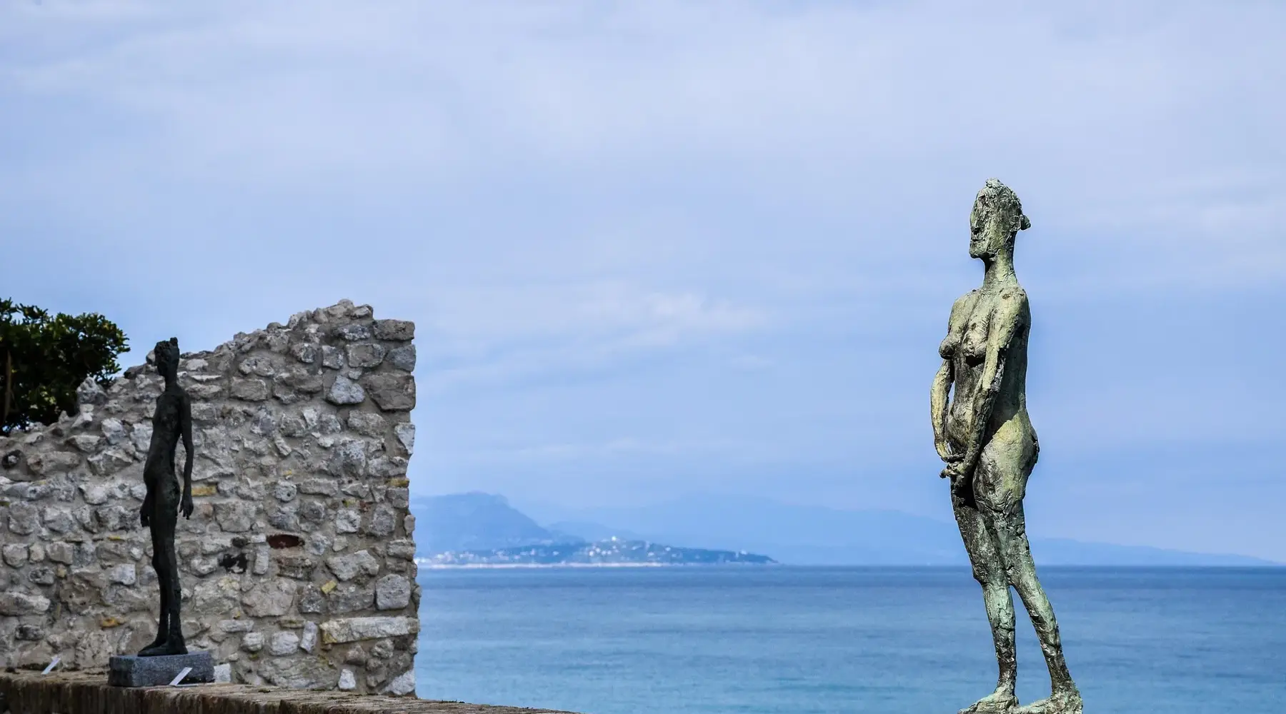 Standbeelden in het Pablo Picasso Museum in Antibes