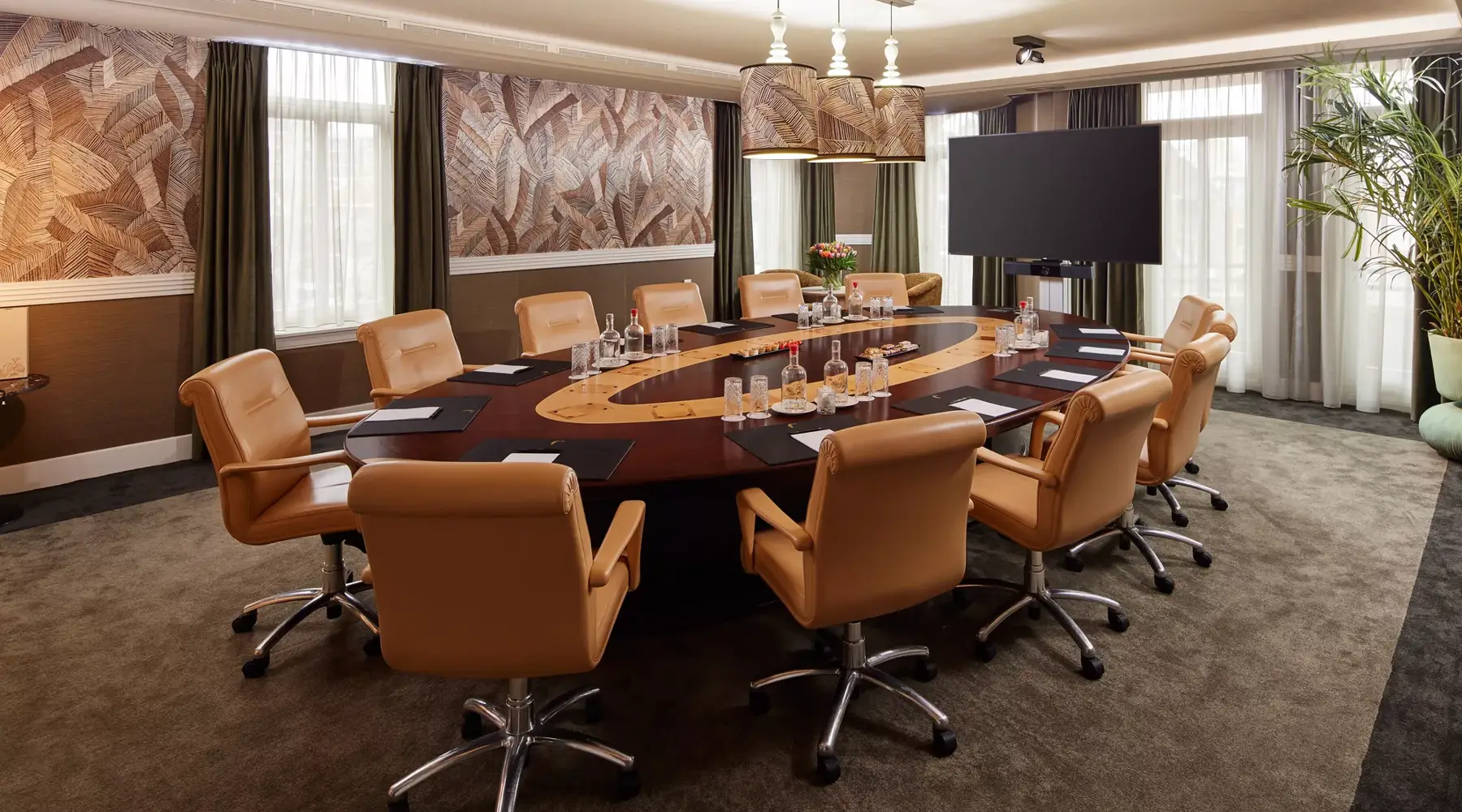 Overview photo of the boardroom