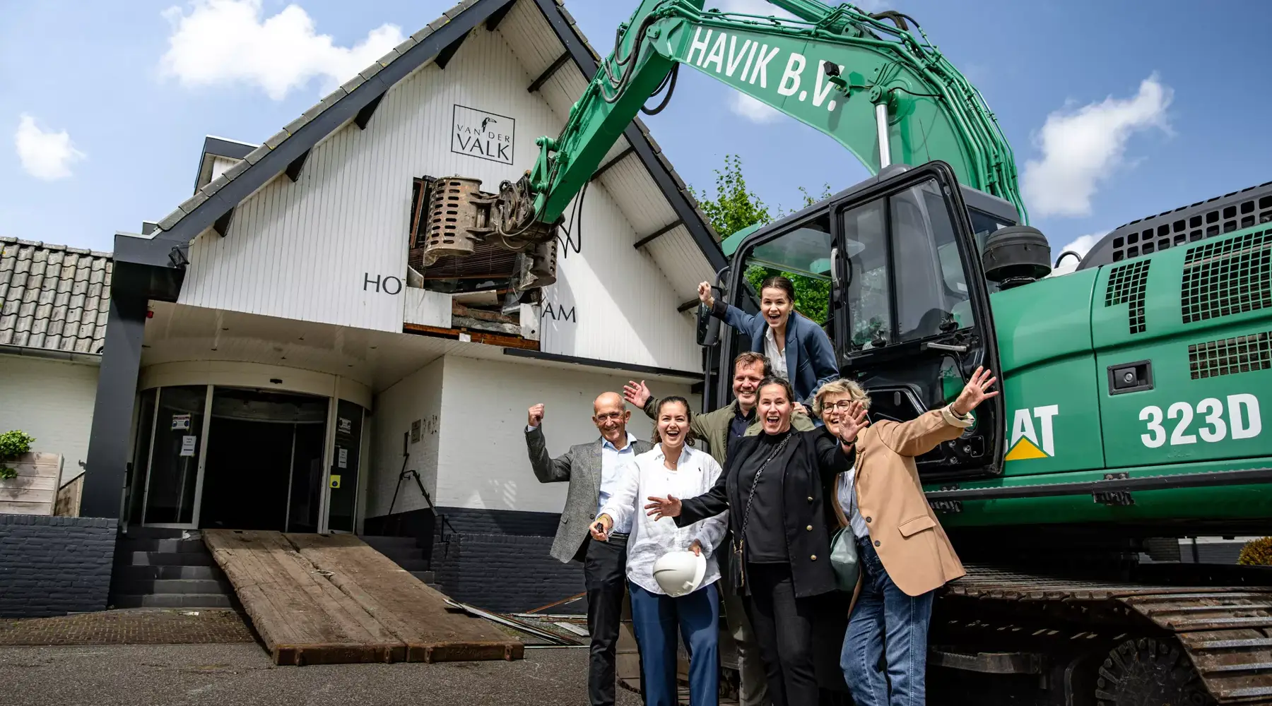 The start of the renovation of Hotel Volendam