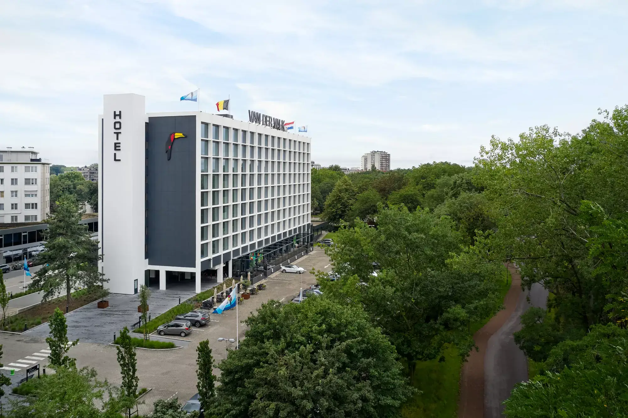 Zij aanzicht hotel