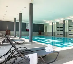 Swimmingpool Van der Valk Berlin