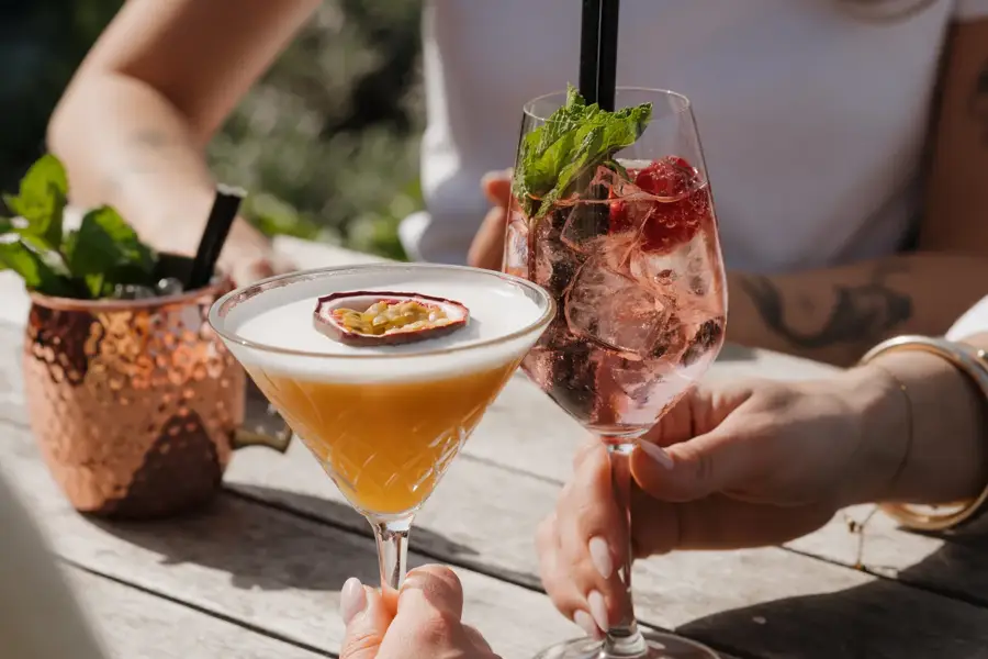 Ozzo Food & Drinks