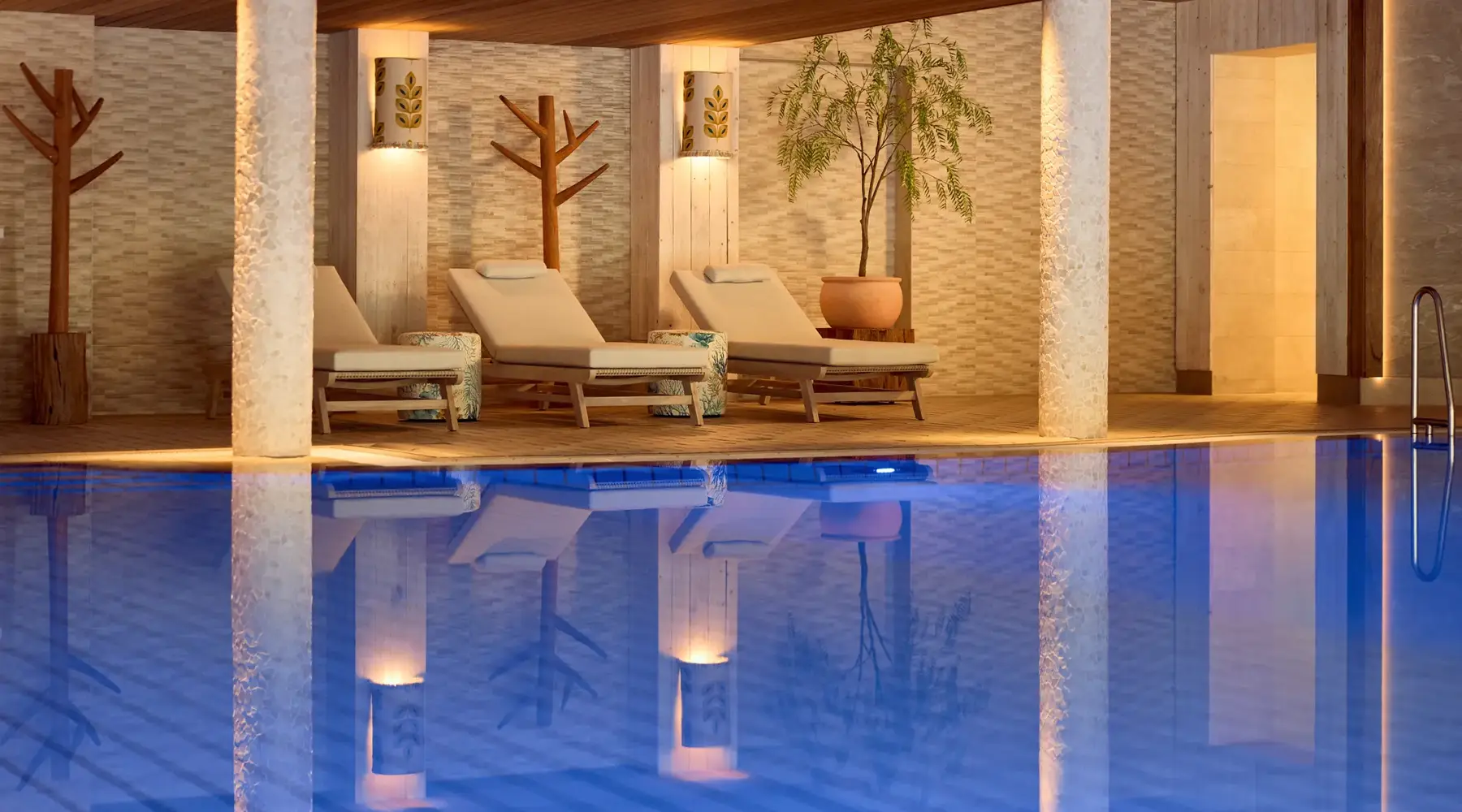 Zwembad Hotel Tiel