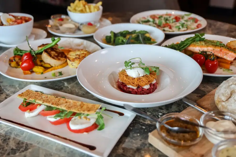 Table full at Restaurant Loev