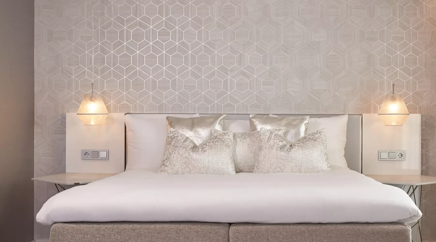 Suite White