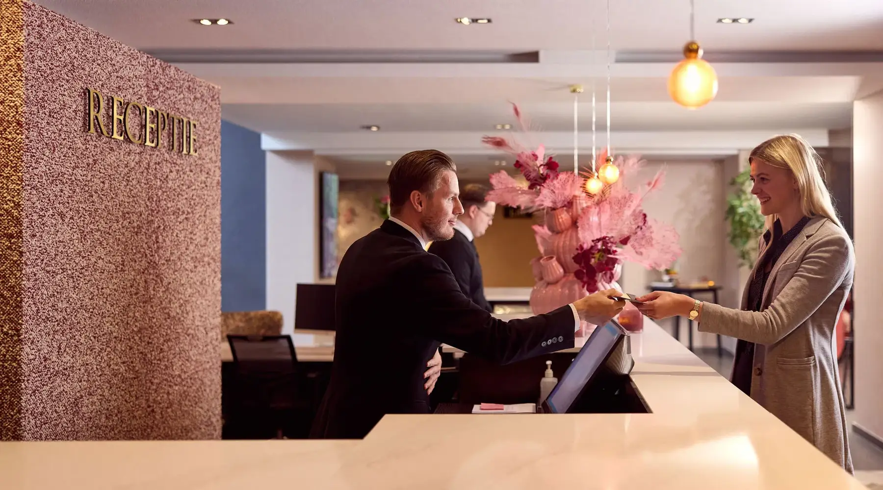 Reception | Van der Valk Hotel Sassenheim–Leiden | Check-in | Receptionist | Guest