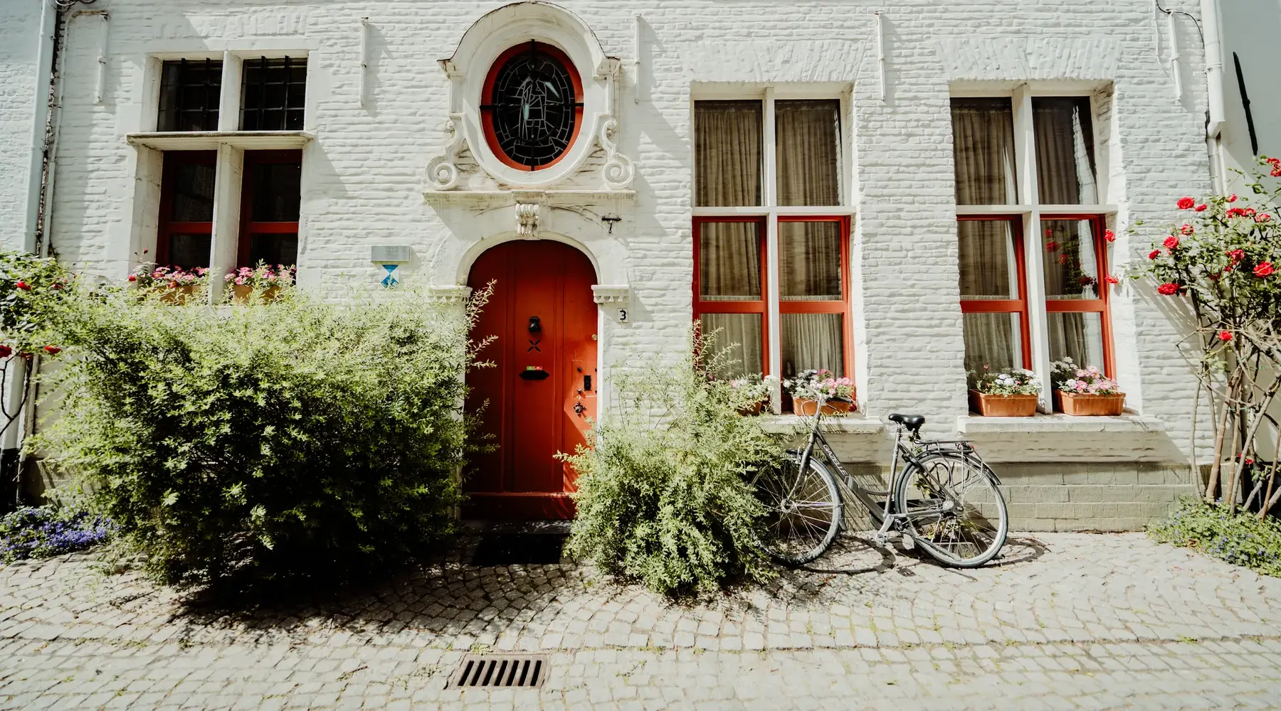 Une rue confortable du Grand Béguinage