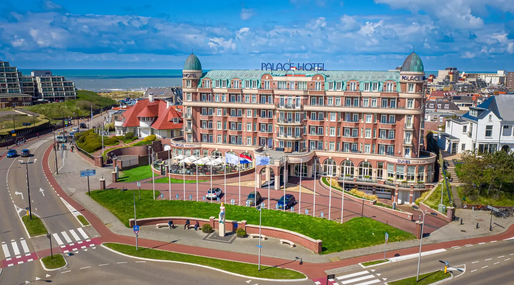 vooraanzicht hotel noordwijk