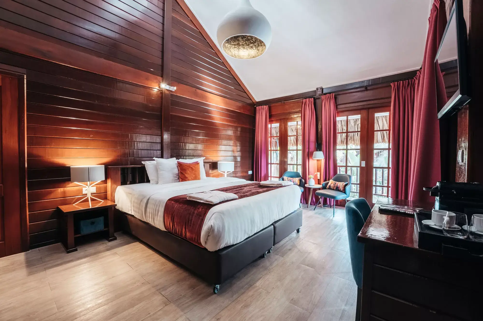 Chambre d'hôtel, Kontiki Beach Resort