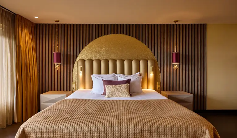 Royal Suite Gold