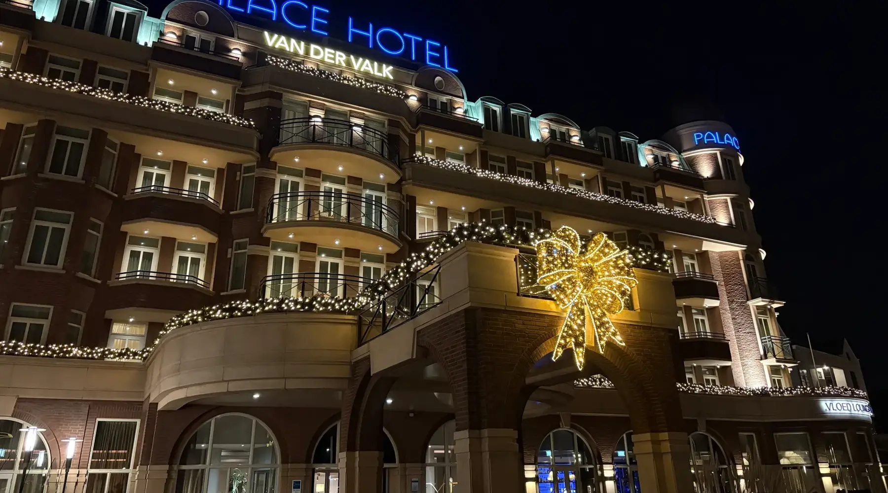 The Van der Valk hotel decorated with Christmas decorations.