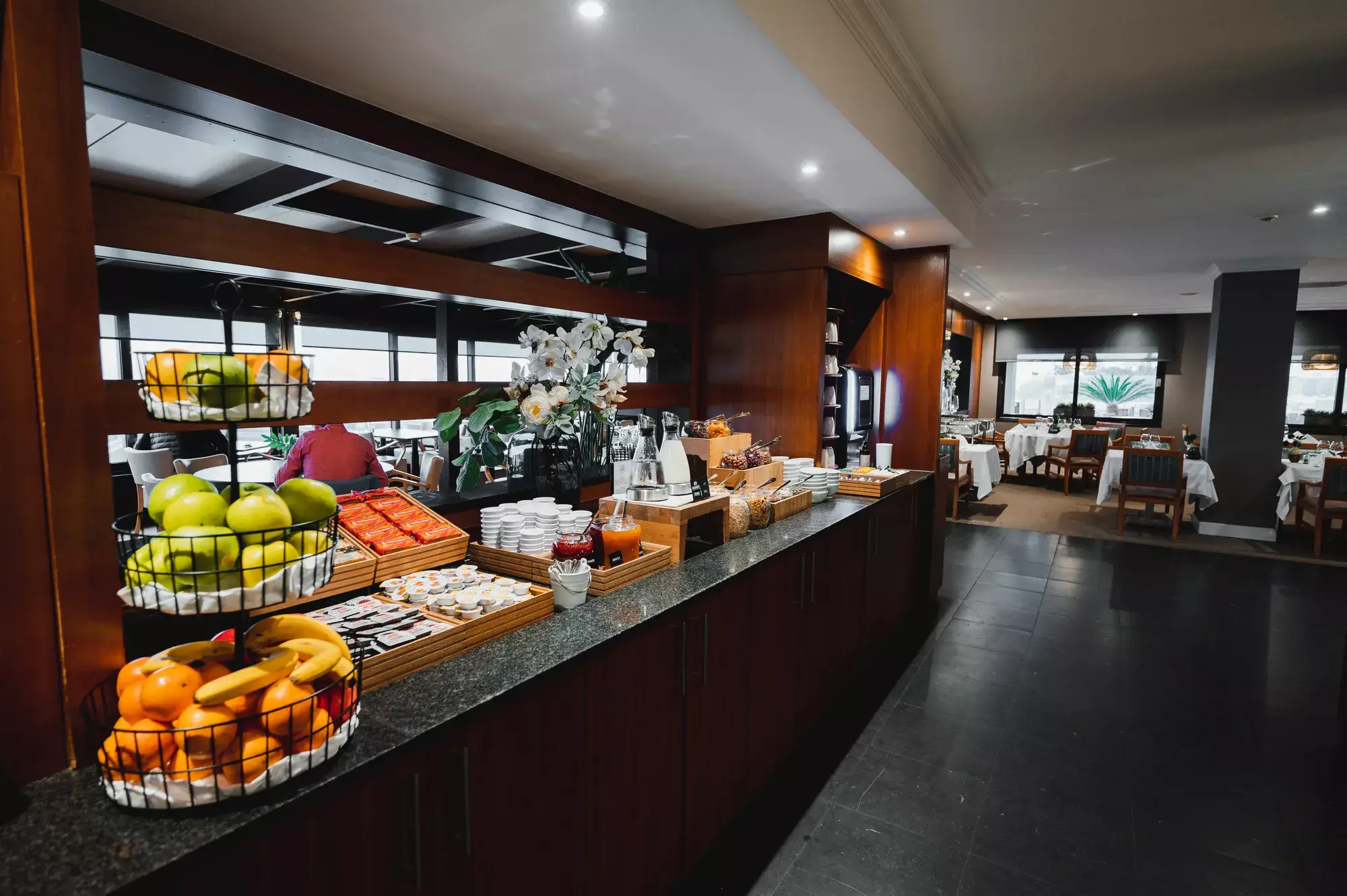 Restaurant buffet
