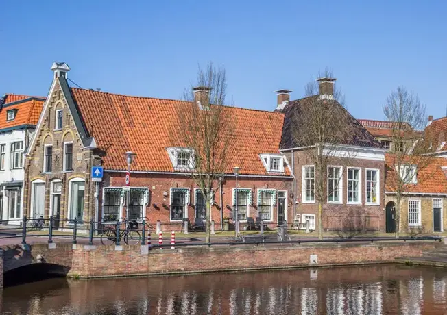 SNEEK