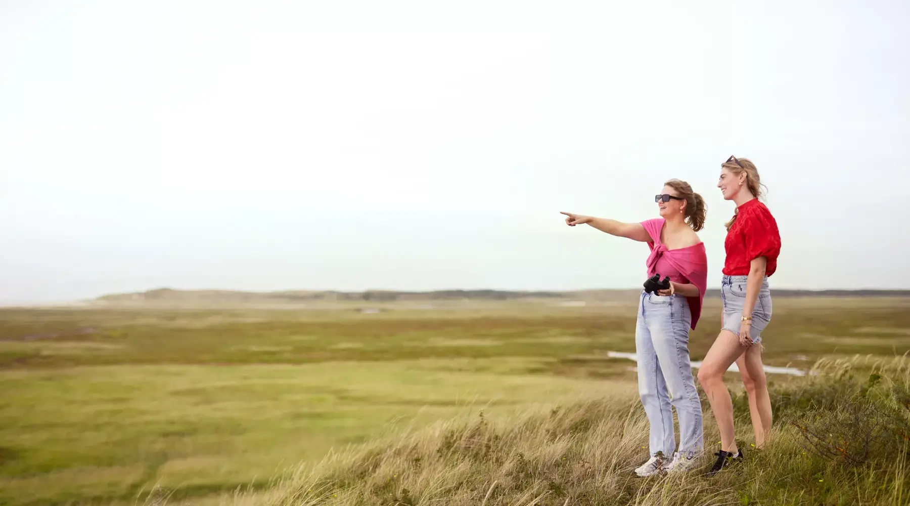 Zwei Mädchen auf Texel