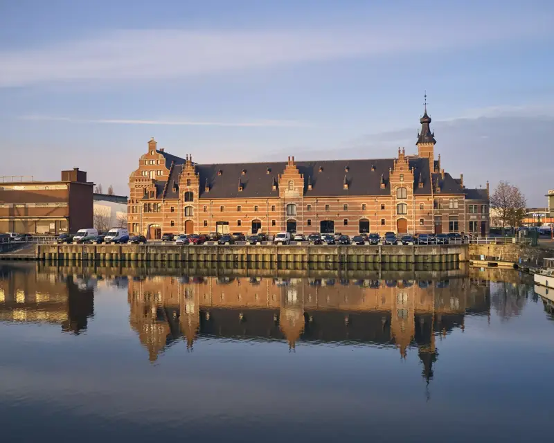 Aanzicht Van der Valk hotel Mechelen