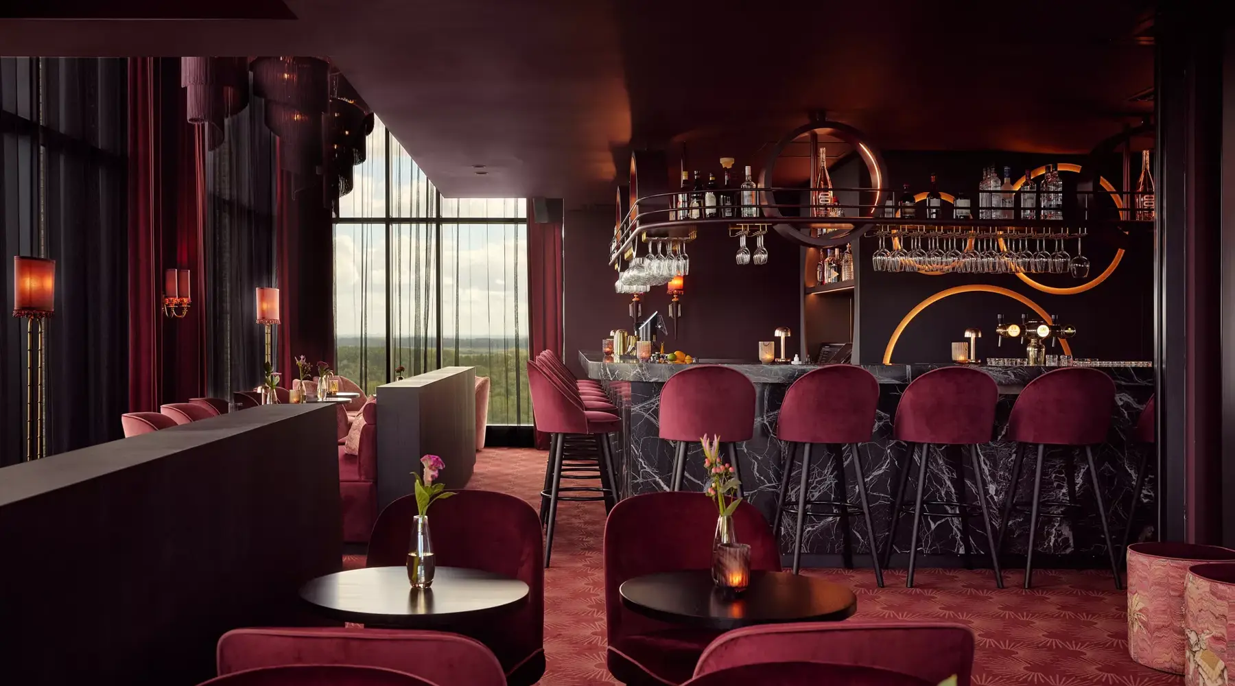 Skybar BARBOA bij Van der Valk Hotel Lelystad