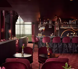 Skybar Mr. Sato im Van der Valk Hotel Lelystad