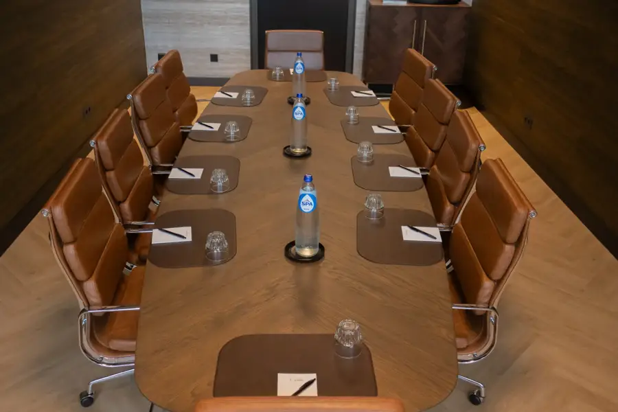 Boardroom Van der Valk Hotel Ridderkerk
