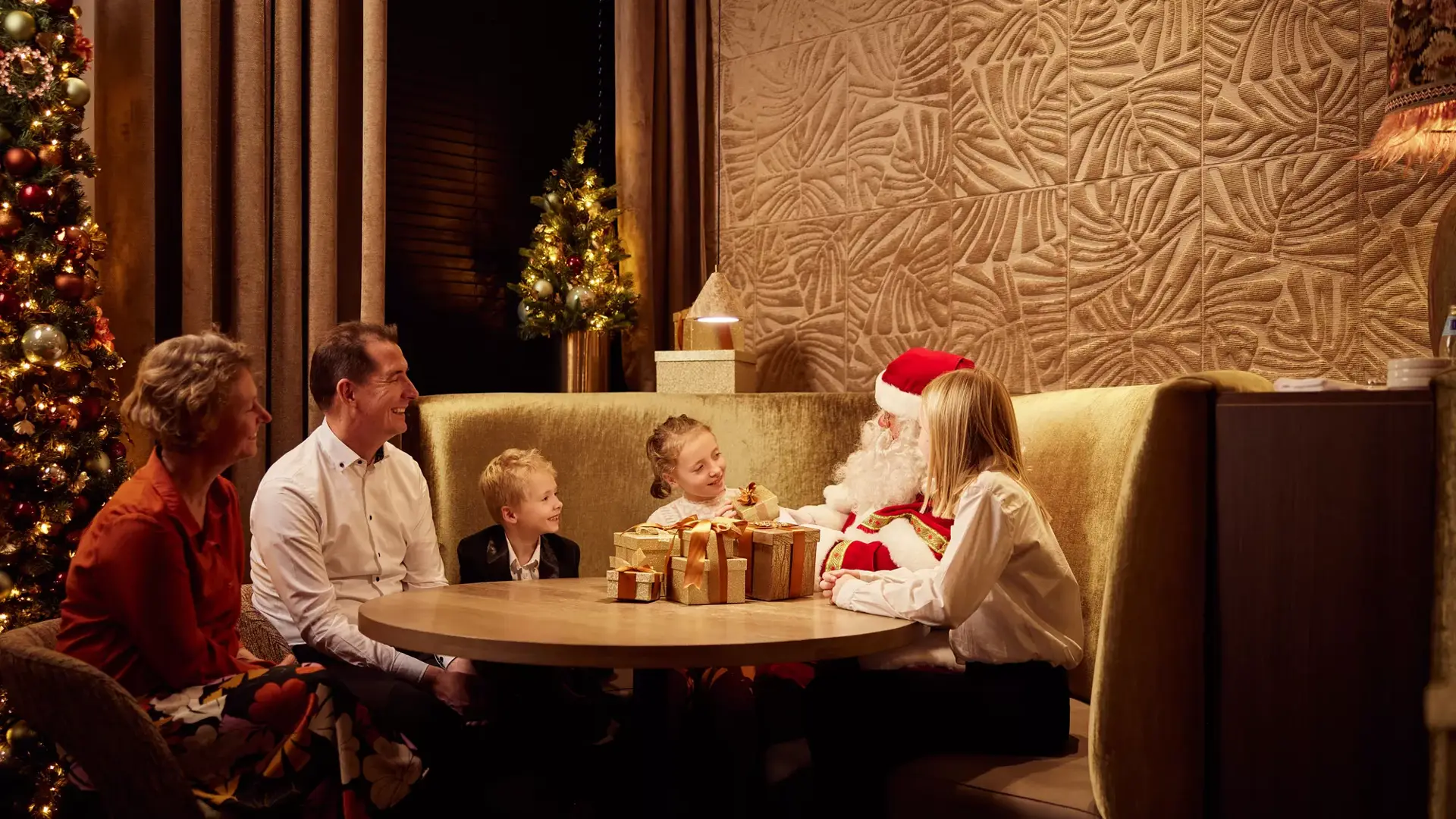Aan tafel met kerstman