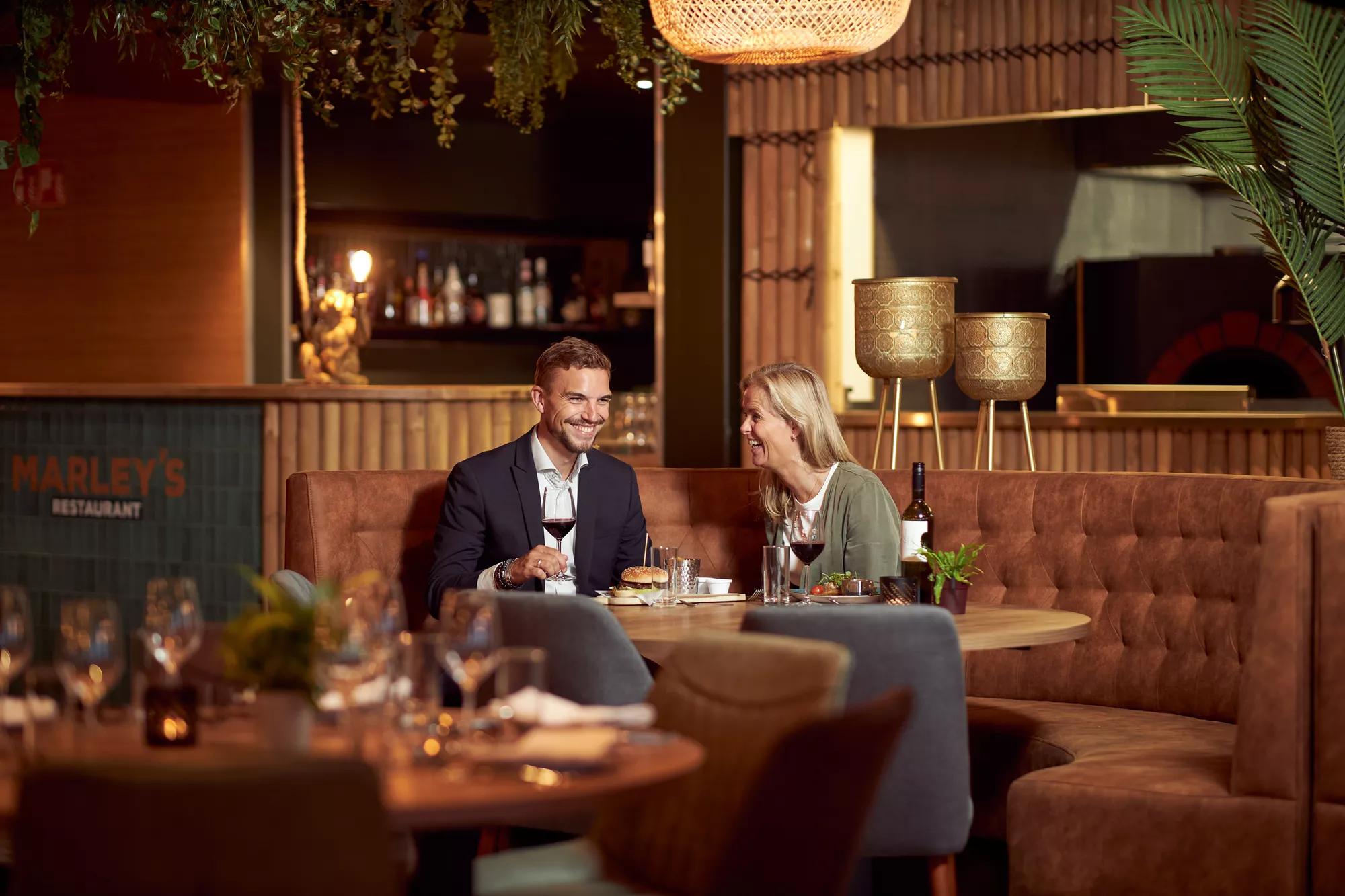 Gasten in restaurant