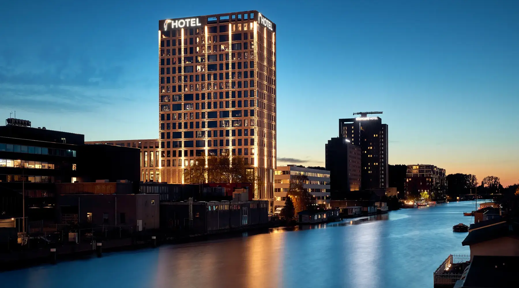Aanzicht Hotel Amsterdam Amstel