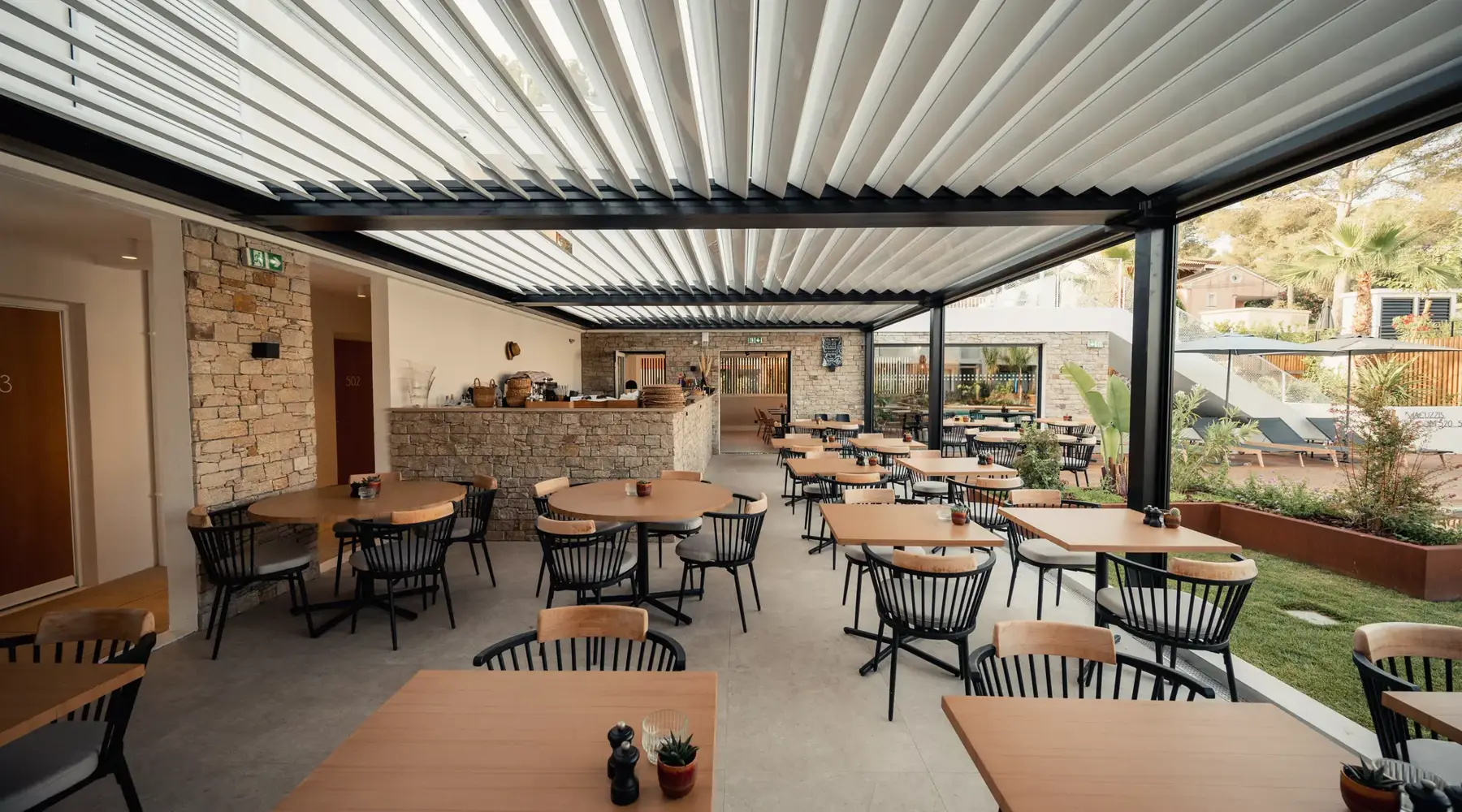 Restaurant, Van der Valk hotel Bloom