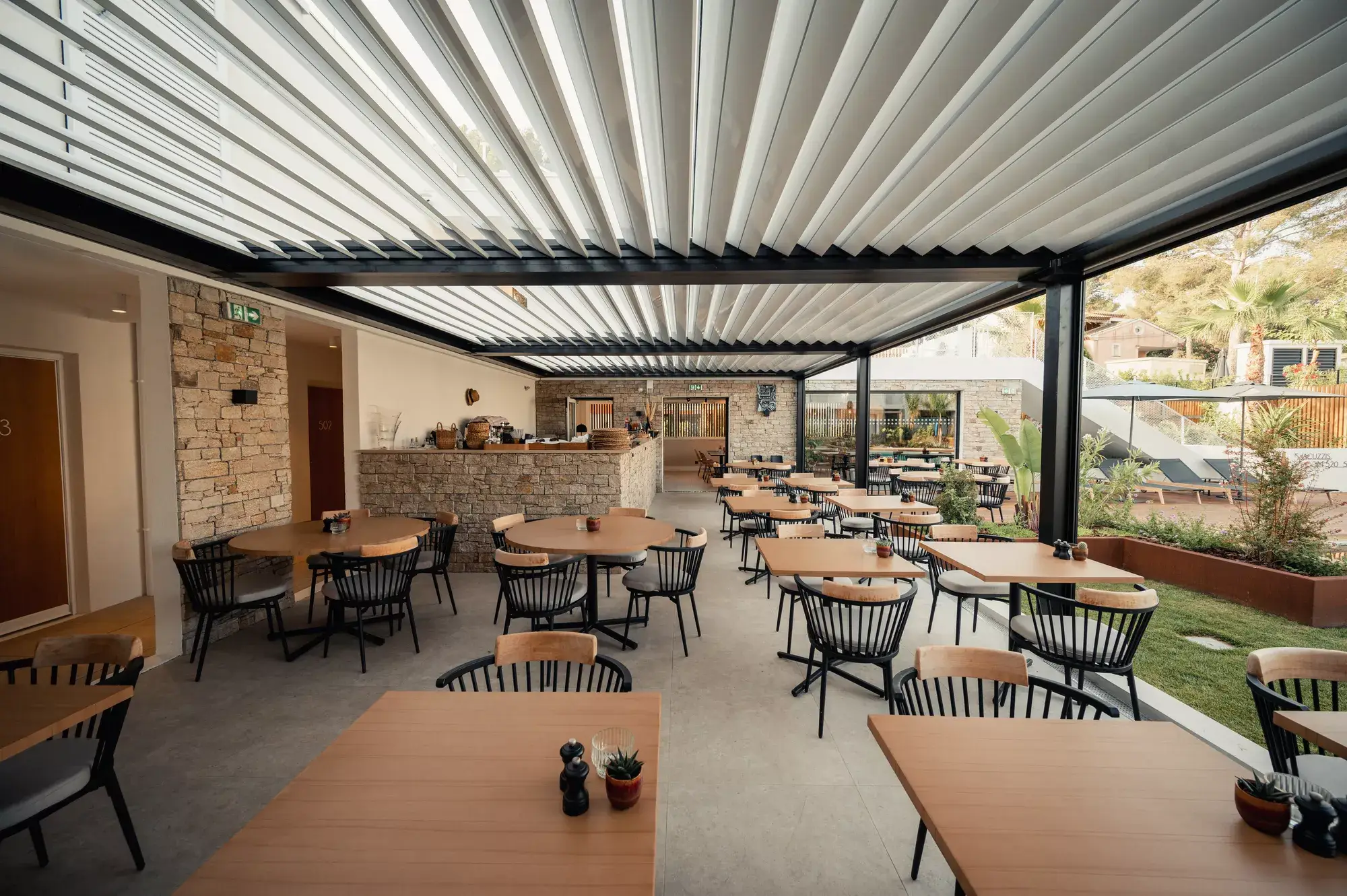 Restaurant, Van der Valk hotel Bloom